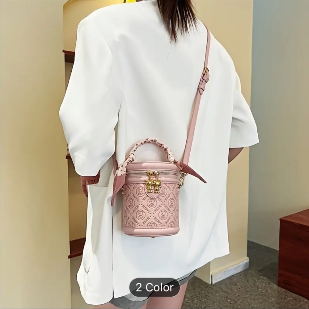 🎉HOST PICK🎉~ Pink Bear Bucket Bag 🧸 - Picture 6 of 7